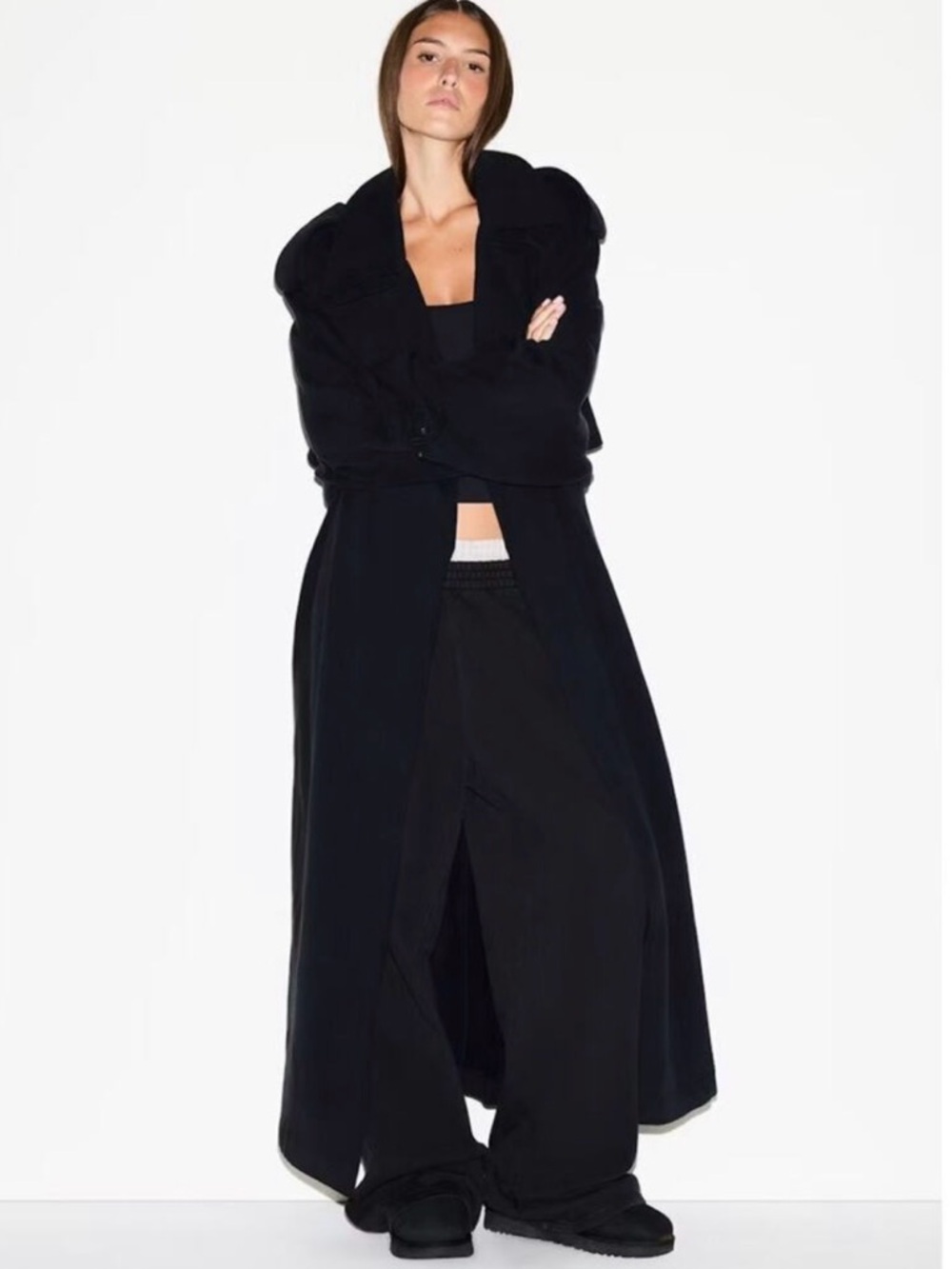 NWT $248 SKIMS Boyfriend Fleece Oversized Trench Coat in
Onyx Size Small